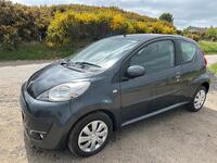 PEUGEOT 107